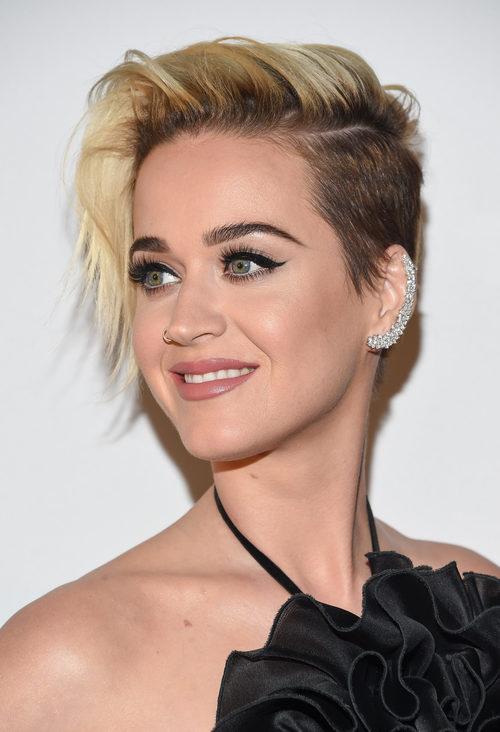 Katy Perry se decide por unos labios nude de acabado cremoso