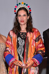 Tatiana Santo Domingo luce un accesorio original