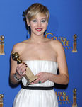 Jennifer Lawrence con cabello corto y flequillo