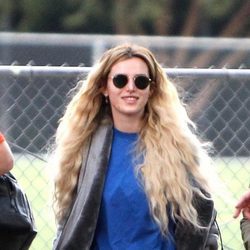 Bella Thorne con melena larga