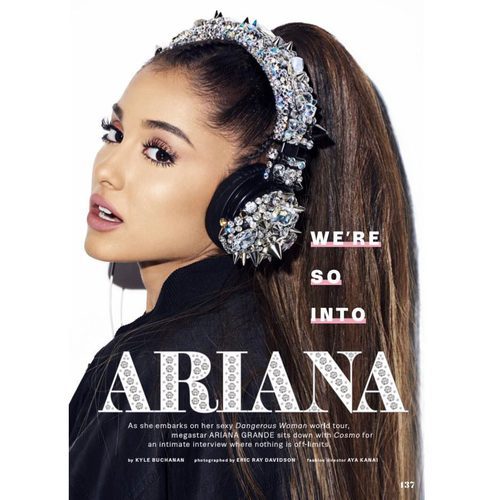 Ariana Grande fan de las pestañas postizas