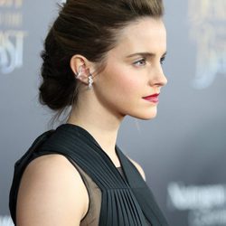 Emma Watson con recogido en espiga