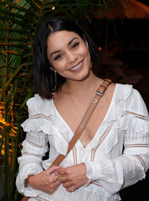 Vanessa Hudgens con un look de belleza veraniego