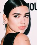 Dua Lipa ilumina el lagrimal