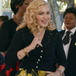 Madonna con ondas suferas