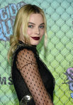 Margot Robbie abre su mirada con máscara de pestañas