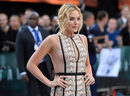 Para crear un look más dramático Margot Robbie da profundidad a su mirada