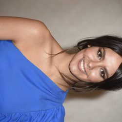 Cristina Pedroche centra la atención de su look en unas largas pestañas
