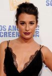 Lea Michele con recogido desenfadado
