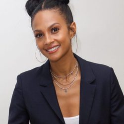 Alesha Dixon con recogido con dos moños