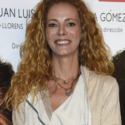 Paula Vázquez con melena extrarizada
