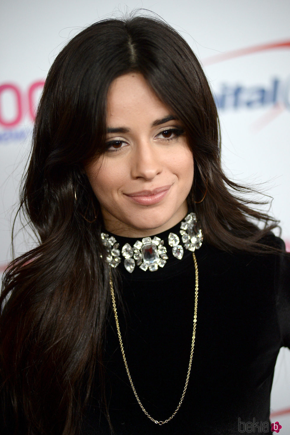 Camila Cabello apuesta por un acabado aterciopelado para su piel