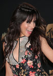 Camila Cabello apuesta por los polvos bronceadores para devolverle color al rostro