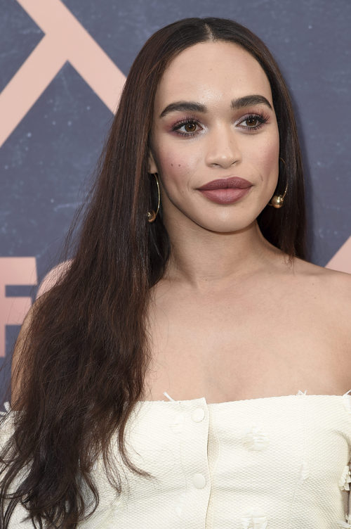 Cleopatra Coleman con unas cejas muy marcadas
