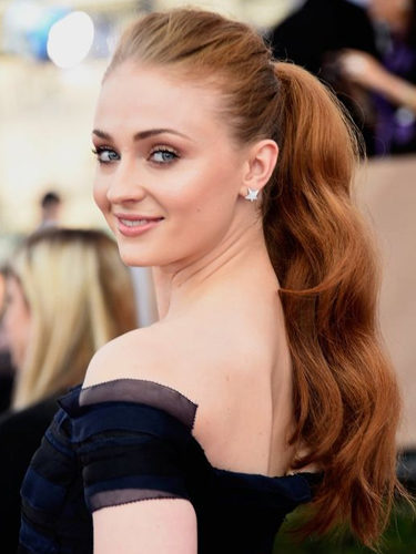 Sophie Turner, con coleta en los Premios del Sindicato de Actores