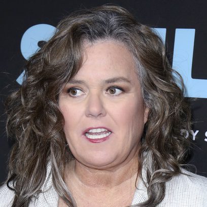 Rosie O'Donnell despelujada en la premiere de 'Smilf'