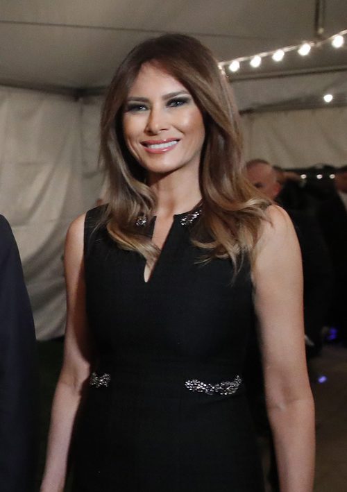 Melania Trump con su beauty look habitual en la misa de Nochebuena