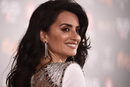 Penélope Cruz con la melena suelta en los Premios Goya