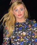 Chloë Grae Moretz pasea por Nueva York con un maquillaje horrible