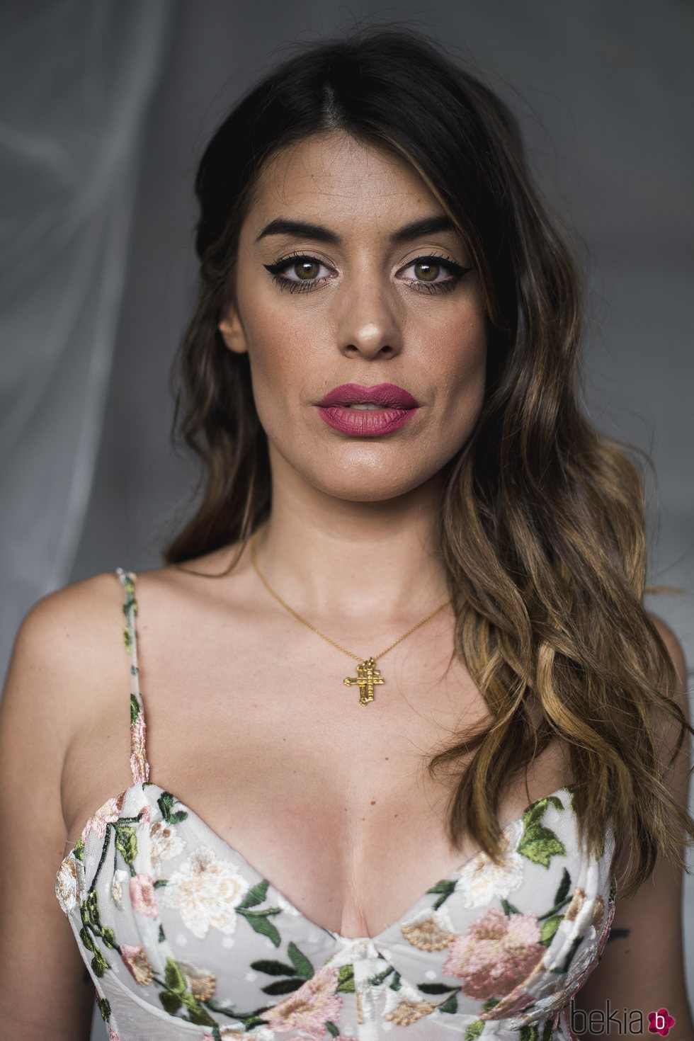 Dulceida con un pintalabios rosa en la presentación de su perfume 'You & me' 2018