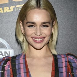 Emilia Clarke con un beauty muy natural en la premiere de 'Solo: A Star Wars Story'