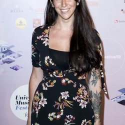 Bely Basarte con una larga melena en el Universal Music Festival  2018