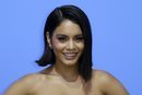 Vanessa Hudgens con una melena midi en la premiere de 'Dog Days' 2018