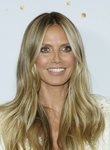 Heidi Klum con un maquillaje son sombras blancas en la presentación de la nueva temporada de Got Talent America 2018