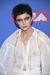 Morgan Saint con el cabello corto en los Premios MTV Video Music 2018