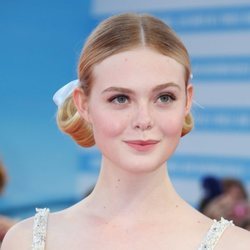 Elle Fanning en la alfombra roja del Festival de Cine de Deauville 2018
