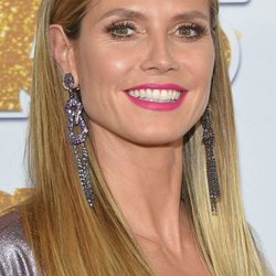 Heidi Klum opta por la melena suelta para acudir al programa 'America's Got Talent'