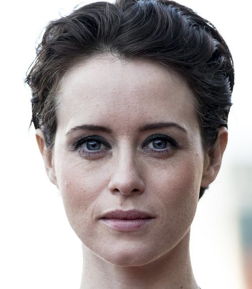 Claire Foy con un maquillaje oscuro en el Festival de Cine de San Sebastián 2018