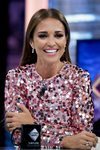 Paula Echevarría con un beauty look rosado en 'El hormiguero'