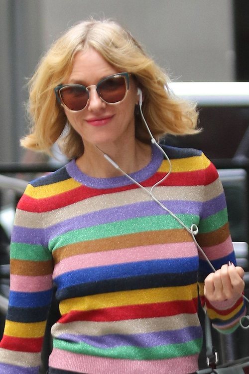 La melena al viento de Naomi Watts haciendo recados por Nueva York