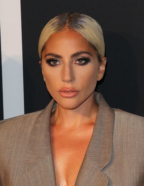 Lady Gaga conquista con su beauty look en la gala ELLE WOMEN