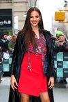 Catriona Gray luciendo melena larga ultralisa en Nueva York
