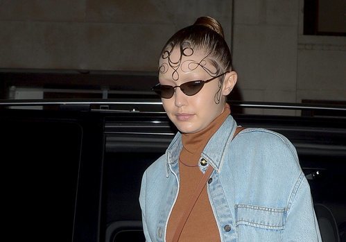 Gigi Hadid con un feo peinado