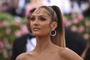 Candice Swanepoel en la MET Gala 2019