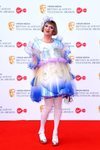 Grayson Perry, el ceramista aparece en la alfombra roja de los premios BAFTA como 'Claire', su alter-ego travesti