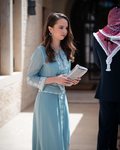 La Princesa Salma de Jordania con un vestido de gasa en tonos azules en el día de la Independencia de su país