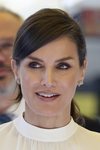 La Reina Letizia cambia de peinado en la apertura de la Feria del Libro de Madrid 2019