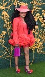 TK Wonder con beauty look recargado en el evento Veuve Clicquot PoloClassic