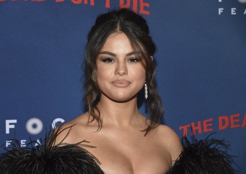 Selena Gomez reaparece en la premiere de 'The Dead Don't Die' con un black total look