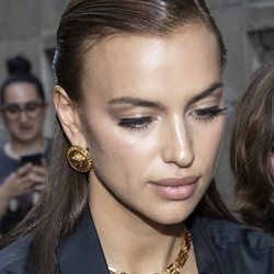La modelo Irina Shayk reafirma una de las tendencias del momento, el efecto 'no make-uo'