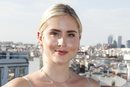 Valentina Ferragni con beauty look romántico en la presentación de su colección de joyas