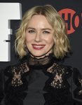 Naomi Watts en la premiere de 'The loudest voice' en Nueva York con vestido negro midi