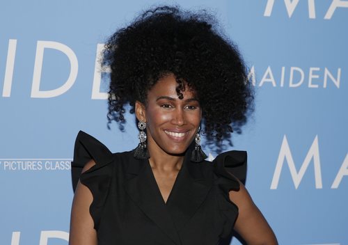 Moana Luu con una coleta afro en la premiere de 'Maiden', en Nueva York