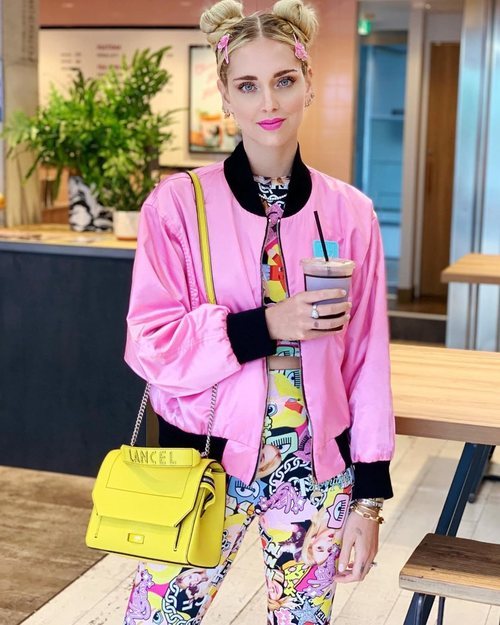 Chiara Ferragni simulando una muñeca de anime