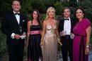 Carmen Lomana en la Gala AECC 2019 con un look beauty en clave natural y de noche