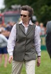 La Princesa Ana en el Festival de Gatcombe con un beauty look desfasado y añejo